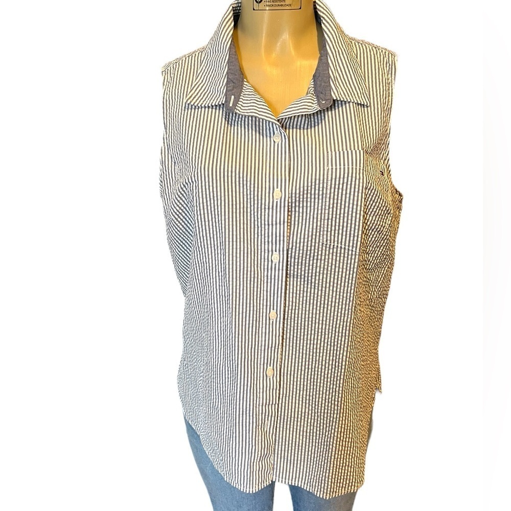 Tommy Hilfiger Seersucker Blue and White Striped Button Down Sleeveless Top​​​​